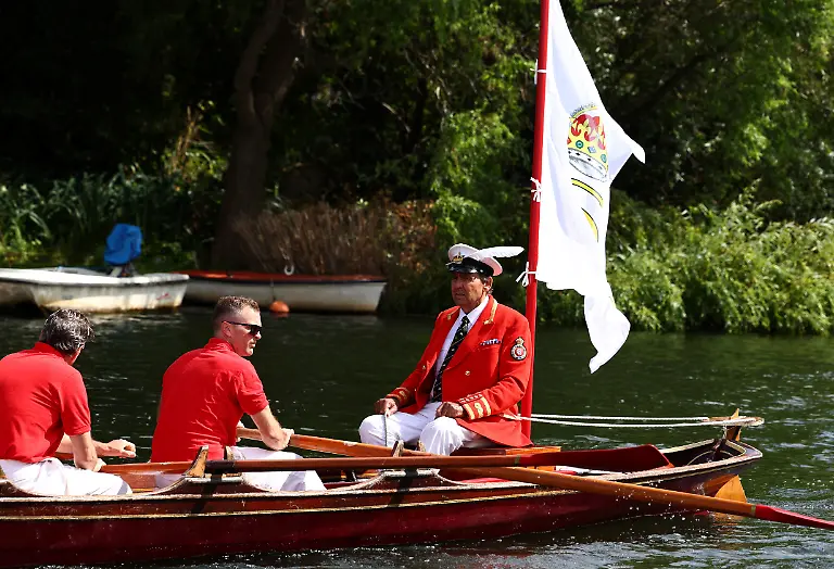 25b06492e8b32a5e8bd6b7b1454a4076