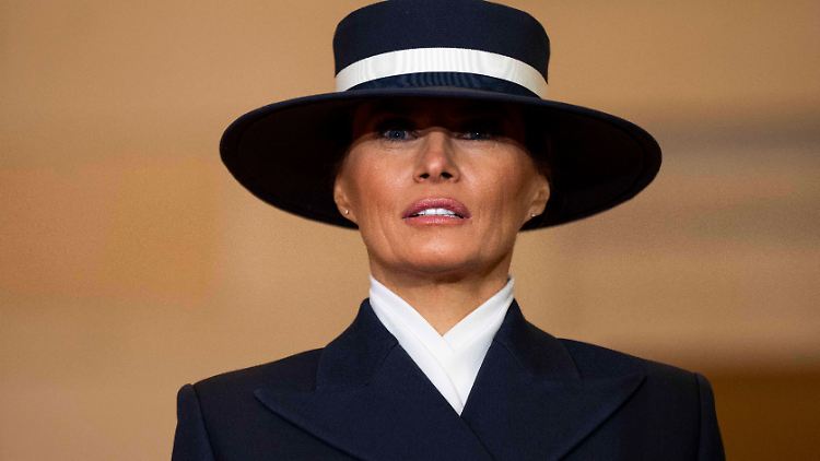 Wird sie in dieser Amtszeit mehr von sich zeigen? Melania Trump setzt mit ihren Looks und ihrem neuen Foto ein Statement.