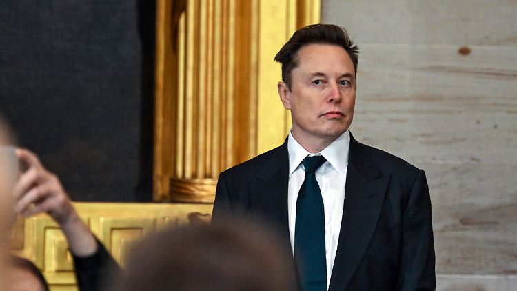 SPD-Politikerin Mast wirft Elon Musk "Schmierkampagnen" vor.