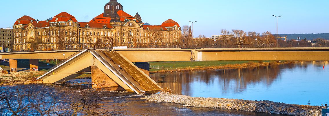 Dresden-Carolabrücke-05.jpg