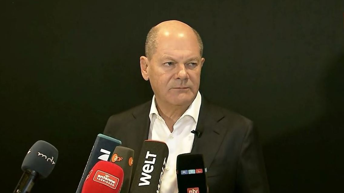 scholz.JPG