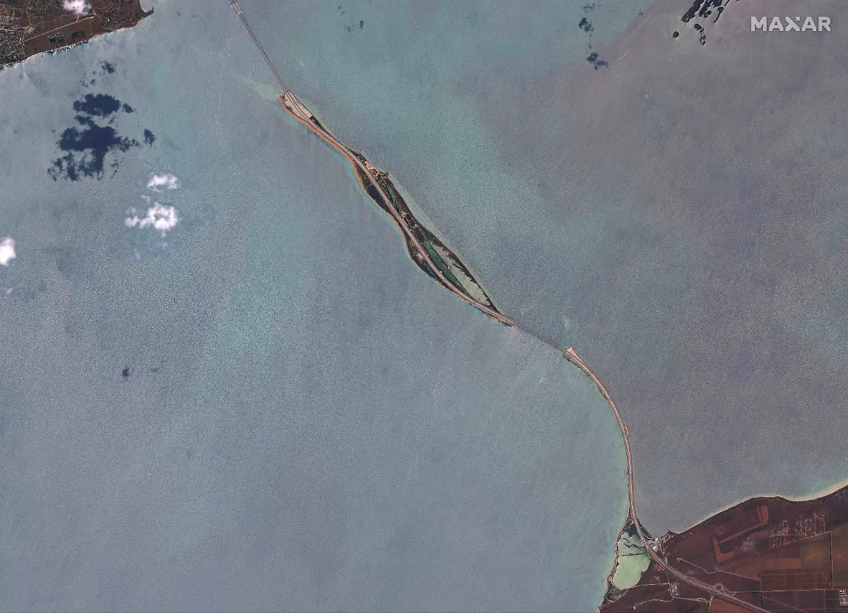 2023-07-18-01-overview-of-crimea-bridge-kerch-strait-17july2023-ge1