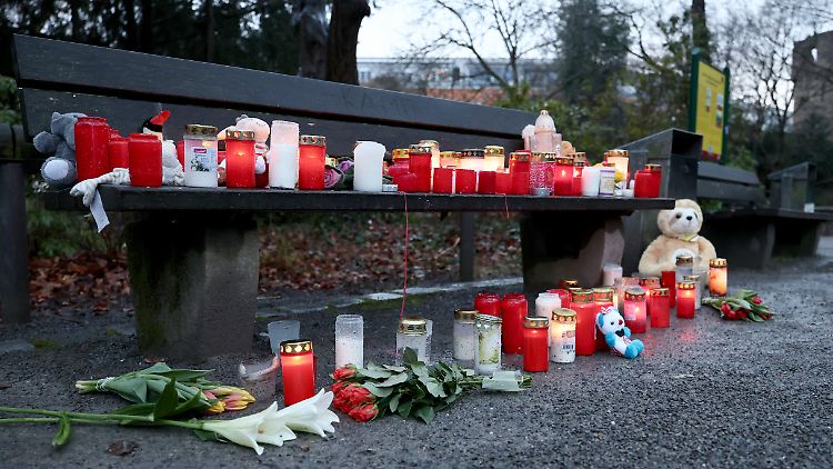 Der Messerangreifer soll einen 2-jährigen Jungen und einen 41-jährigen Mann getötet haben.