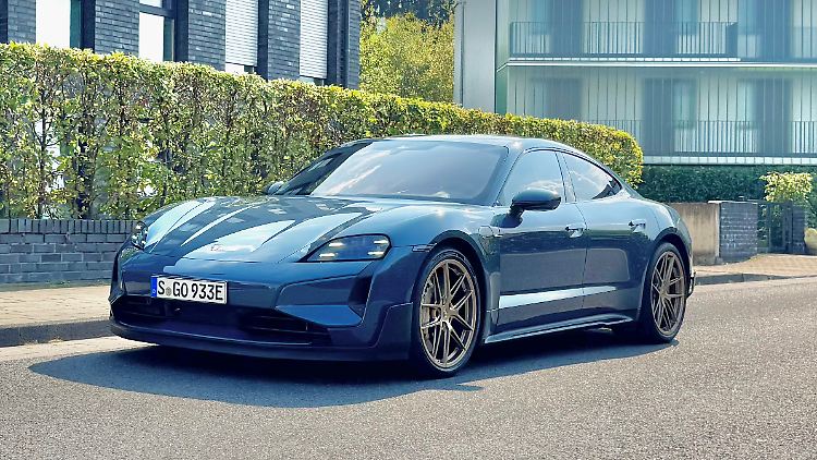 Aus der Frontperspektive wirkt das Porsche-Taycan-Topmodell mit über 1000 PS eher dezent.