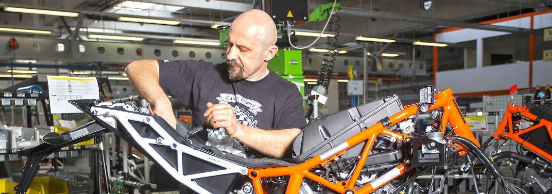 36897_KTM Assembly_KTM Assembly Line.jpg