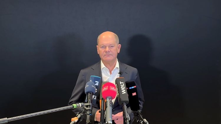 "Das kann so nicht weitergehen. Wir müssen alles dafür tun, dass sich solche Dinge nicht wiederholen", sagte Scholz, nachdem ein Kind und ein Erwachsener in Aschaffenburg getötet worden waren.