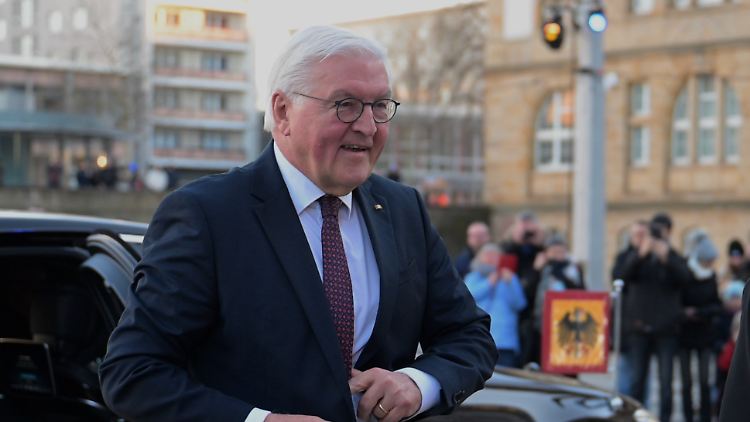 Nach den Neuwahlen muss sich die neue Regierung schnell auf eine Aufarbeitung der Pandemie einigen, fordert Bundespräsident Steinmeier.