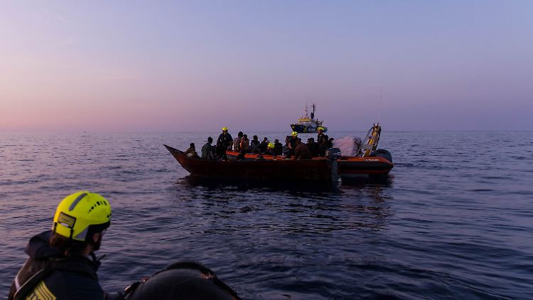 Allein am 20. Januar sollen 500 Migranten in Italien angekommen sein. (Archivbild 2024)