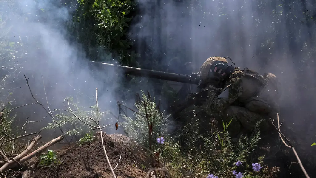 2023-07-13T183420Z-413123325-RC2C22AB5W0D-RTRMADP-3-UKRAINE-CRISIS-EAST