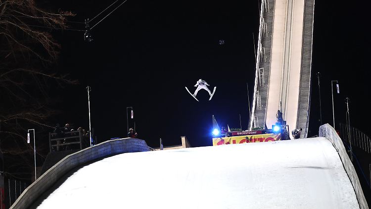 Timi Zajc siegte in Oberstdorf.