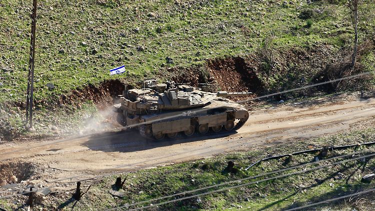 Israels Militär greift nach wie vor Ziele im Libanon an.