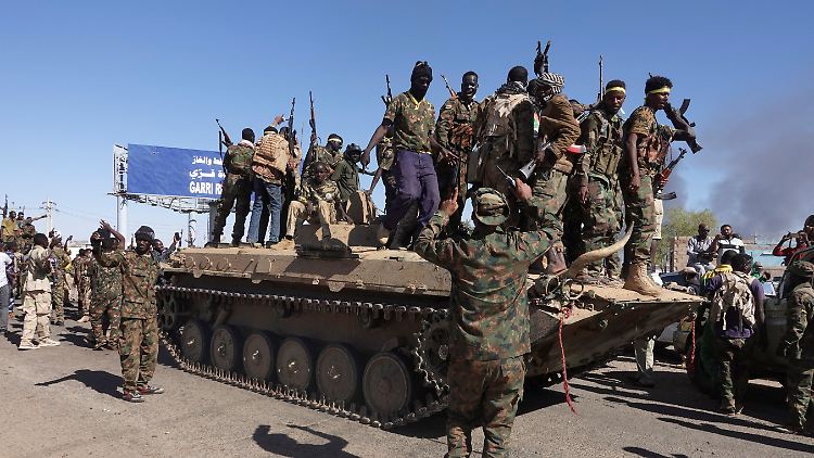 Die sudanesische Armee und die Rapid Support Forces (RSF) kämpfen seit April 2023 um die Macht. 