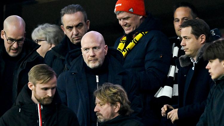 Matthias Sammer und andere Gesichter des Dortmunder Niedergangs. 