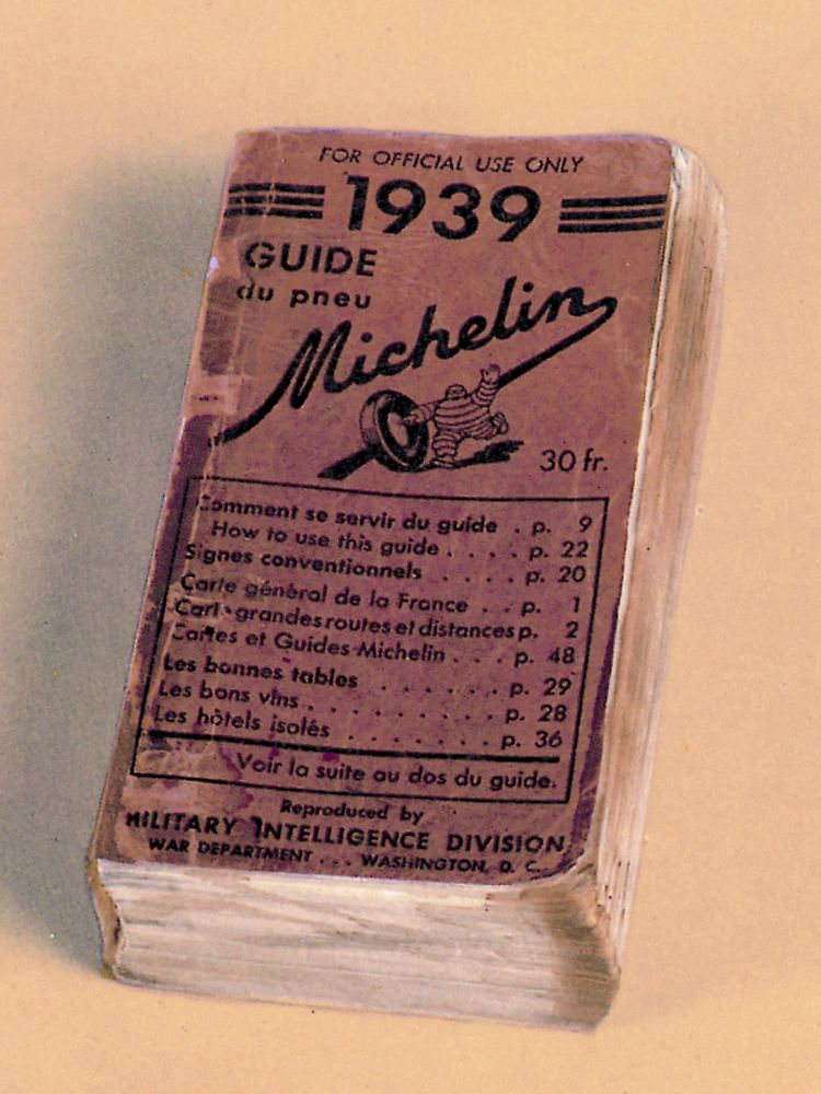 Nachdruck der letzten Vorkriegsausgabe des "Guide Michelin" von 1939, mit dem der Gourmetführer 1944 die Landung der Alliierten in der Normandie unterstützte.