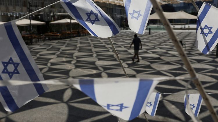 In dieser Woche sollen noch an zwei Tagen je drei Geiseln durch die Hamas freigelassen werden.