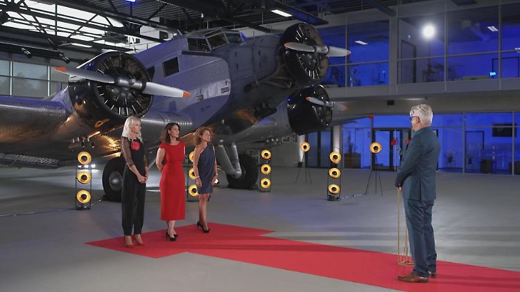 Bei der Rosenvergabe ist die Spannung kaum zu ertragen.