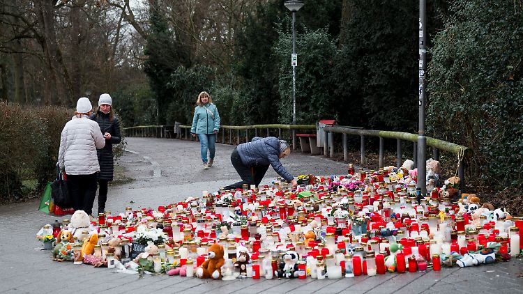 In einem Park in Aschaffenburg waren vergangene Woche zwei Menschen bei dem Angriff getötet worden.
