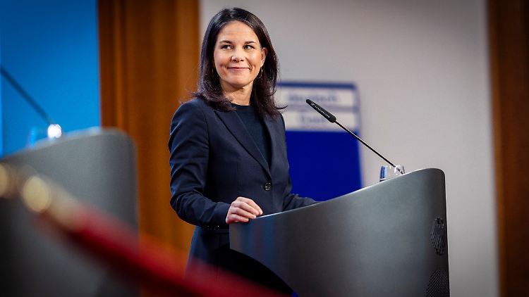 Baerbock hatte ein erstes Gespräch mit ihrem US-Amtskollegen Rubio.