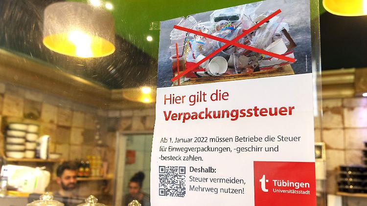 "Umweltministerin Steffi Lemke hätte Städte längst von der Einweg-Mülllast befreien können", kritisiert Umwelthilfe-Chefin Metz das Zögern der Bundesregierung.
