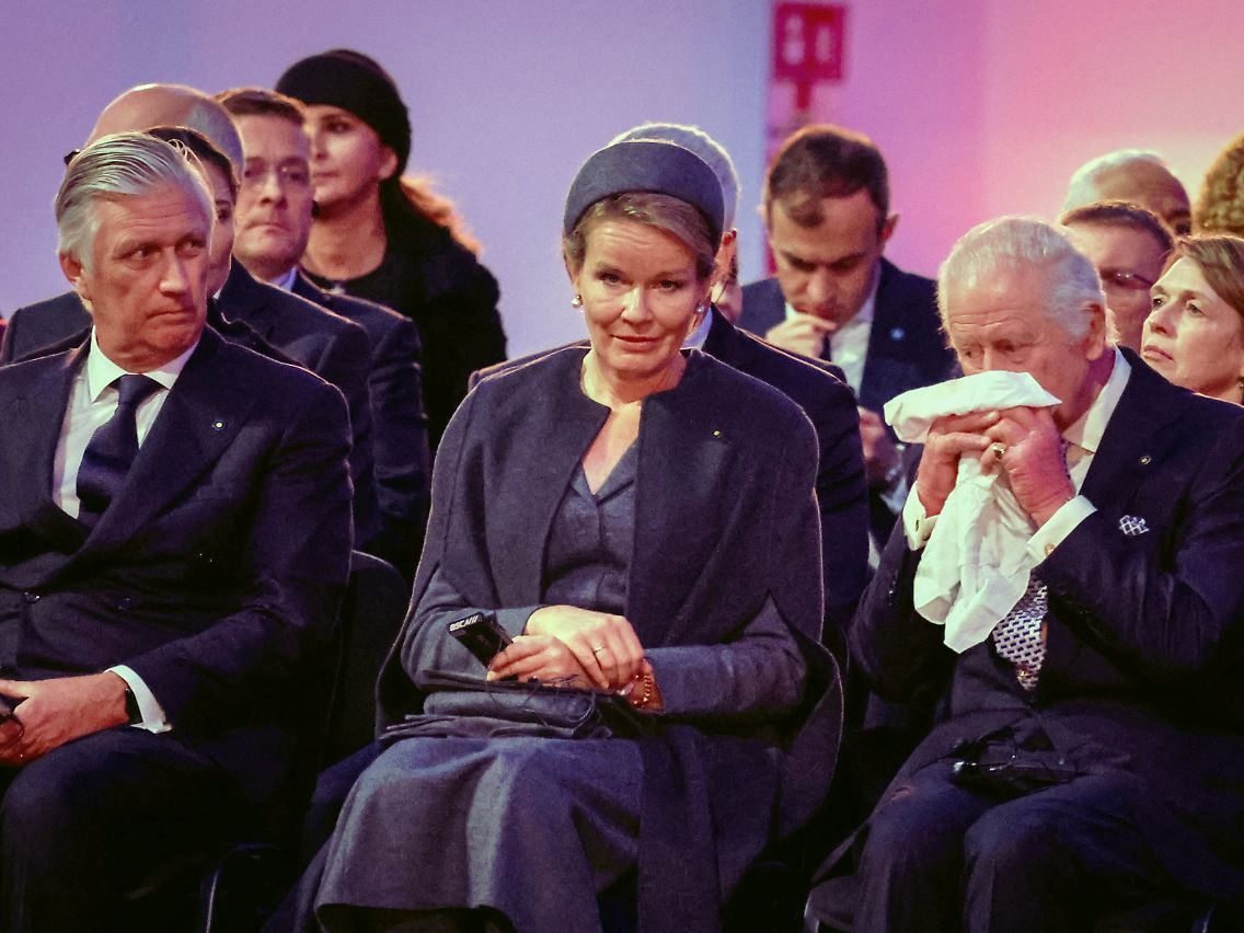 ... lässt König Charles seinen Gefühlen freien Lauf. Belgiens König Philippe und Königin Mathilde verstehen ihn nur zu gut.