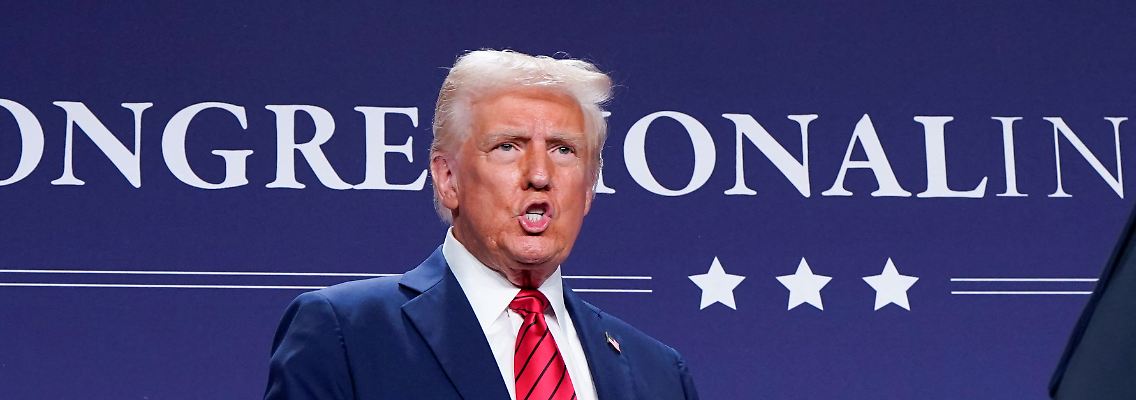2025-01-27T225926Z_1843495532_RC2MICATRR3G_RTRMADP_3_USA-TRUMP.JPG