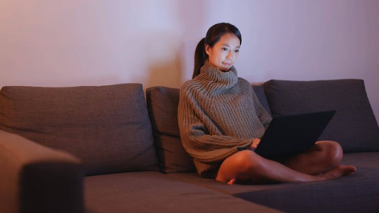 Akiko kämpft mit ihrer Trauer und den traditionellen Rollenbildern Japans.
