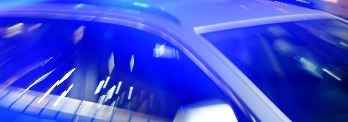 Mit mehreren Streifenwagen rückte die Polizei zu dem Einsatz in Ludwigshafen aus. (Symbolbild)