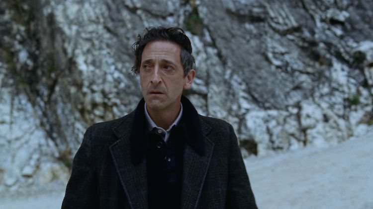 Der Bau des Mammutprojekts bringt Lászlo Tóth (Adrien Brody) mental und körperlich an seine Grenzen.