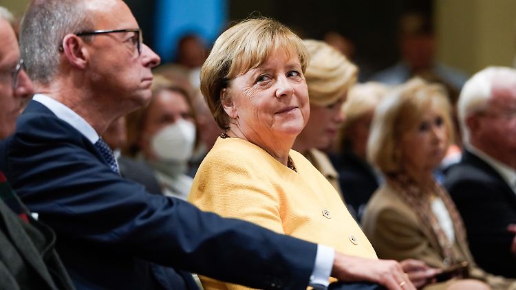 Bei den wenigen Begegnungen zwischen Merz und Merkel gaben sich beide stets betont freundlich. Damit dürfte es fürs Erste vorbei sein. 