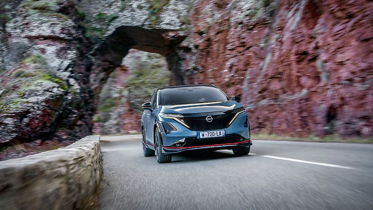 In nur fünf Sekunden fährt der Nissan Ariya Nismo e-4orce von 0 auf 100 km/h - das ist Sportwagenniveau.