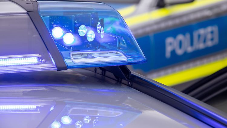 Die Polizei bat um Hinweise auf den Flüchtigen.