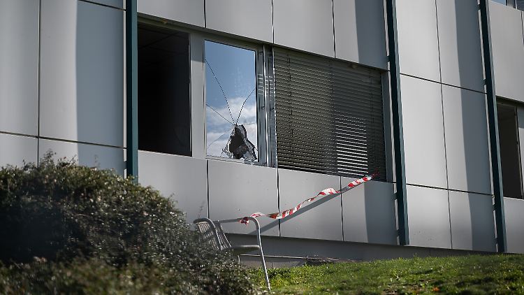 Immer wieder kommt es zu Angriffen auf Unterkünfte für Geflüchtete, wie hier in der Vergangenheit in Bautzen.