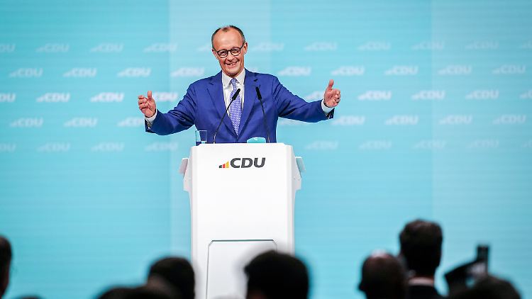 Merz wurde zu Beginn des Parteitags geradezu bejubelt.
