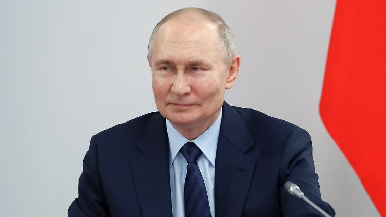 "Auch Russlands Präsident Wladimir Putin wiederholt immer wieder die Forderung, dass der ukrainische Staatschef Wolodymyr Selenskyj abgelöst werden müsste", sagt Reisner.