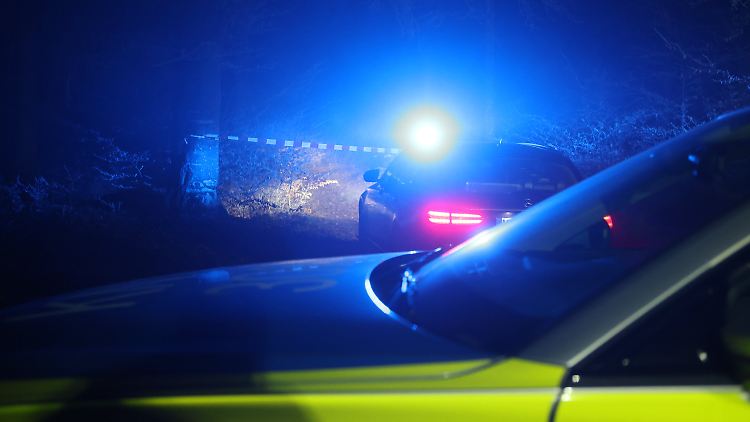 Spezialisten sollen den Unglücksort bei Tageslicht genauer untersuchen.