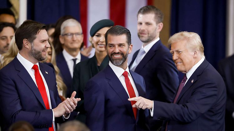 Die linke Opposition kündigte an, gegen Trump Jr. Anzeige zu stellen.