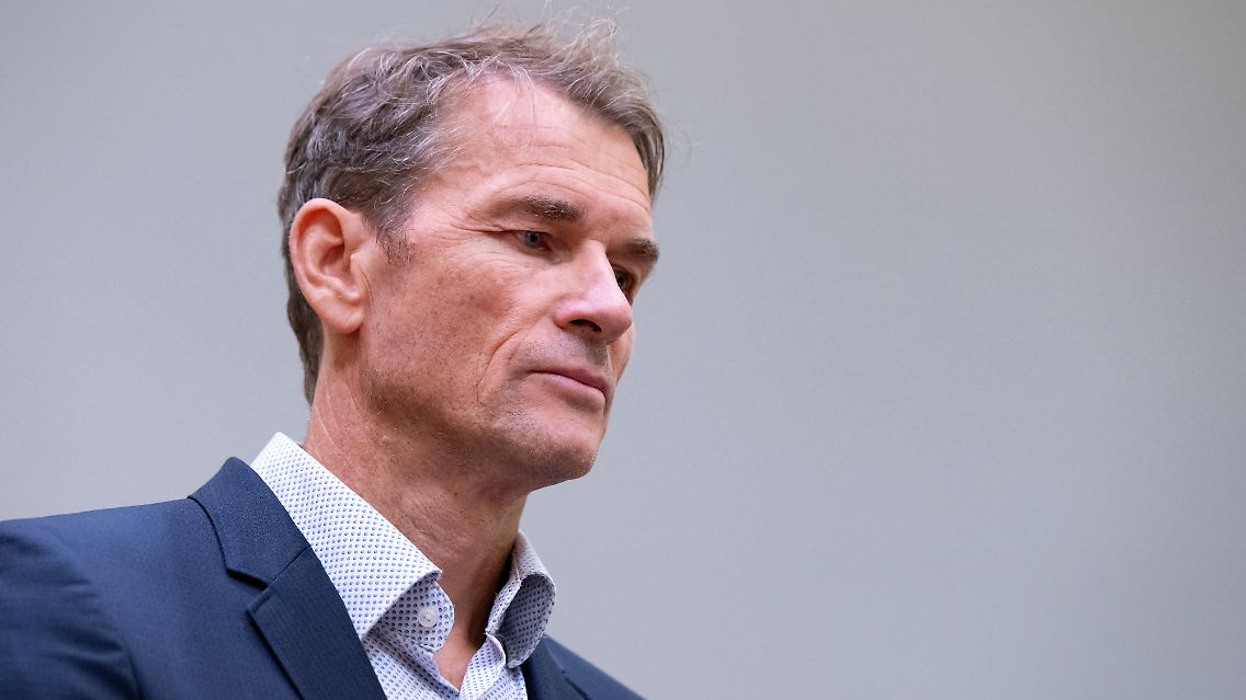 Der Ex-Nationalkeeper Jens Lehmann hatte einige Monate nach der mutmaßlichen Trunkenheitsfahrt von einem "Fehler" gesprochen.