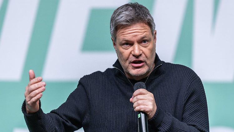 "Es war ein schwerer politischer Fehler", sagt Habeck bei Markus Lanz über die Abstimmung in der vergangenen Woche im Bundestag.