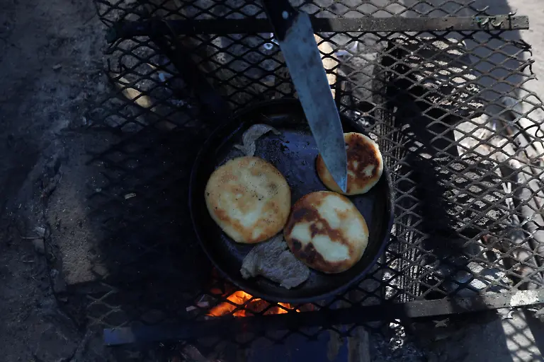 2023-07-06T101021Z-760294139-RC2NN1ABTHSQ-RTRMADP-3-USA-IMMIGRATION-ASYLUM-BORDER