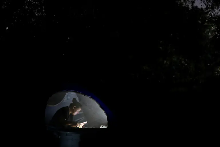 2023-07-06T101026Z-1542960409-RC2CN1ATK5RM-RTRMADP-3-USA-IMMIGRATION-ASYLUM-BORDER