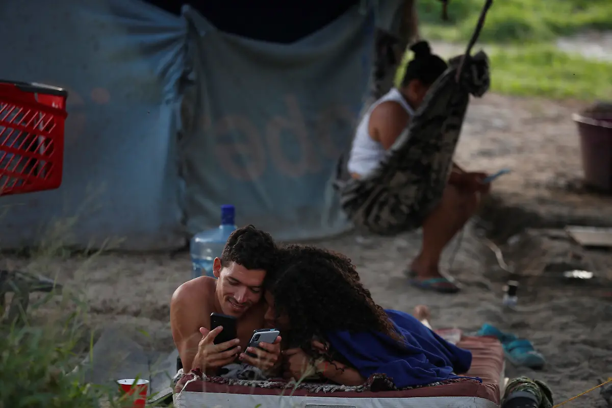 2023-07-06T101025Z-505471052-RC2MN1AQ5KHQ-RTRMADP-3-USA-IMMIGRATION-ASYLUM-BORDER