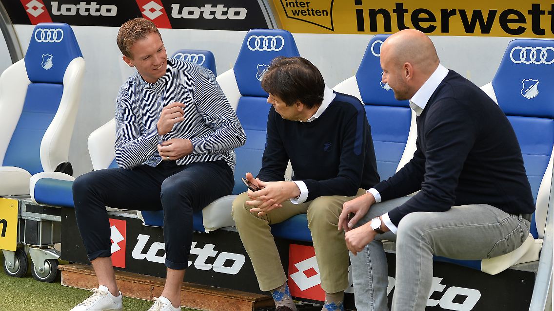 Zwischen Julian Nagelsmann und Alexander Rosen: Christian Frommert.