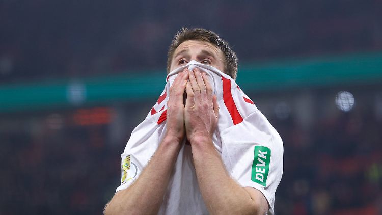 War nach Abpfiff bedient: Dominique Heintz.