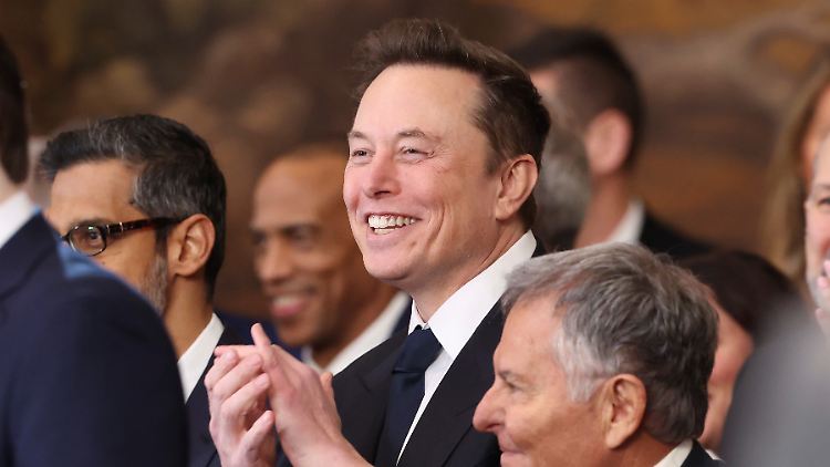 Elon Musk darf sich über das vollste Vertrauen des Weißen Hauses freuen. 