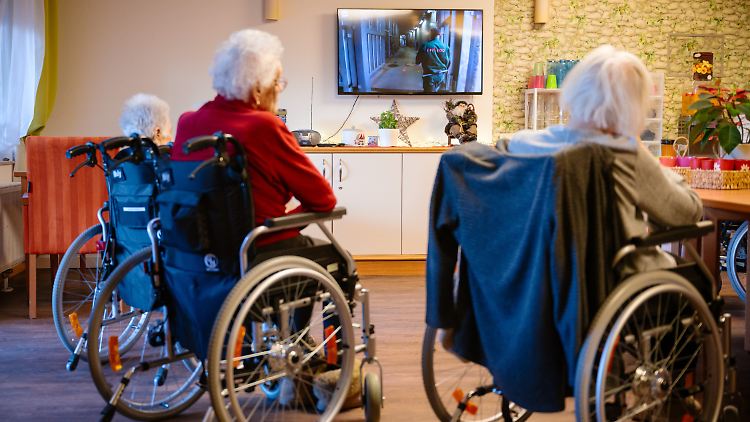 Vor allem die Personalausgaben für die Betreuung pflegebedürftiger Personen sind deutlich gestiegen. 