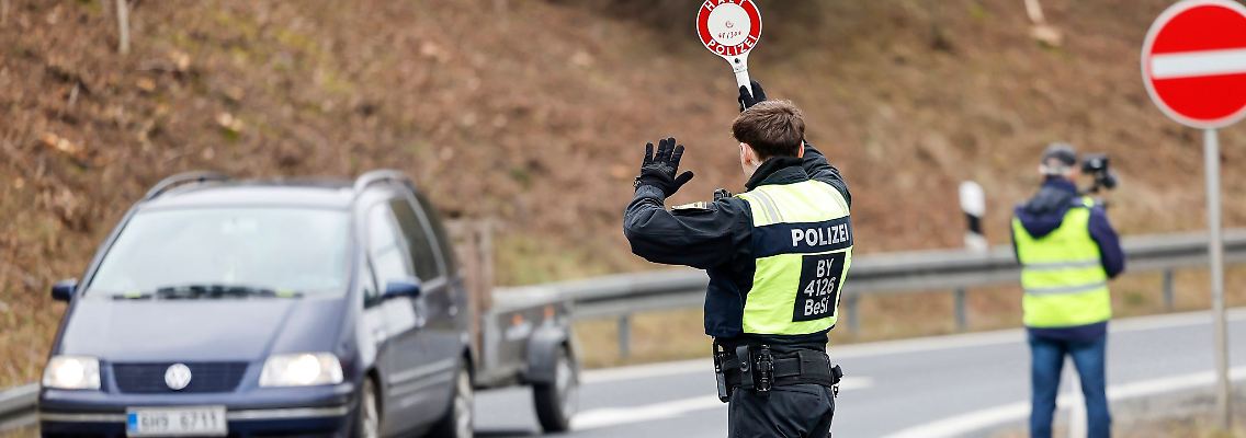 Verglichen mit 2023 ist die Zahl der unerlaubten Einreisen nach Bayern massiv gesunken. (Archivbild)