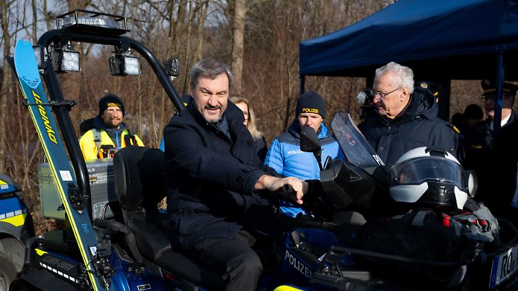 Anders als die Nachtwache in "GoT" verfügt die Polizei am Grenzübergang Oberaudorf über alpine Fahrzeuge.