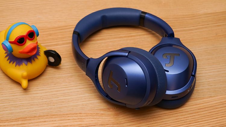 Der Teufel Real Blue NC 3 im schicken Stahlblau, wahlweise gibt's ihn in Schwarz und Weiß.