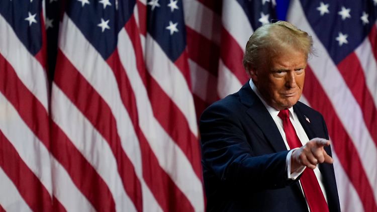 Donald Trump wird den Super Bowl besuchen.