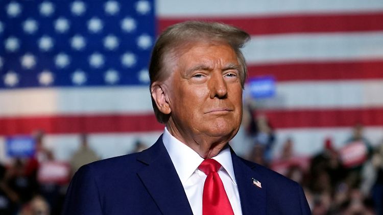 In der dritten Woche seiner zweiten Amtszeit hat Donald Trump erstmals den Zoll-Hammer geschwungen.